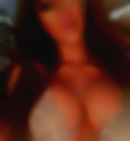 A free curvy woman who loves everyone.